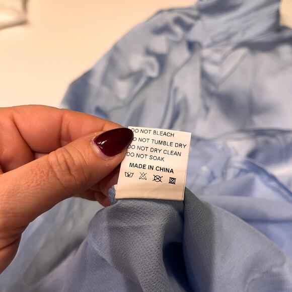 Chic Light Blue Mini Dress with Knot Detail - Picture 7 of 12